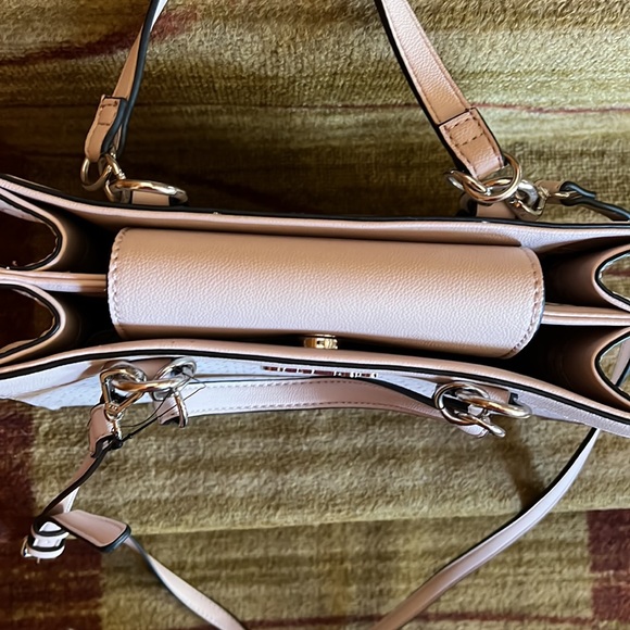 Guess logo purse - Picture 4 of 9